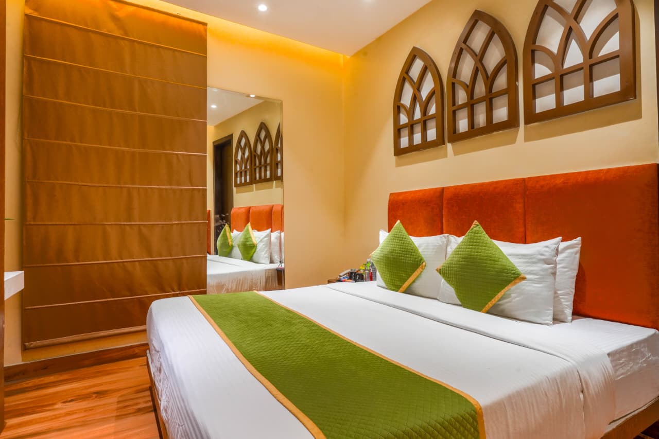 Darbar Executive Room - Darbar Sahib View