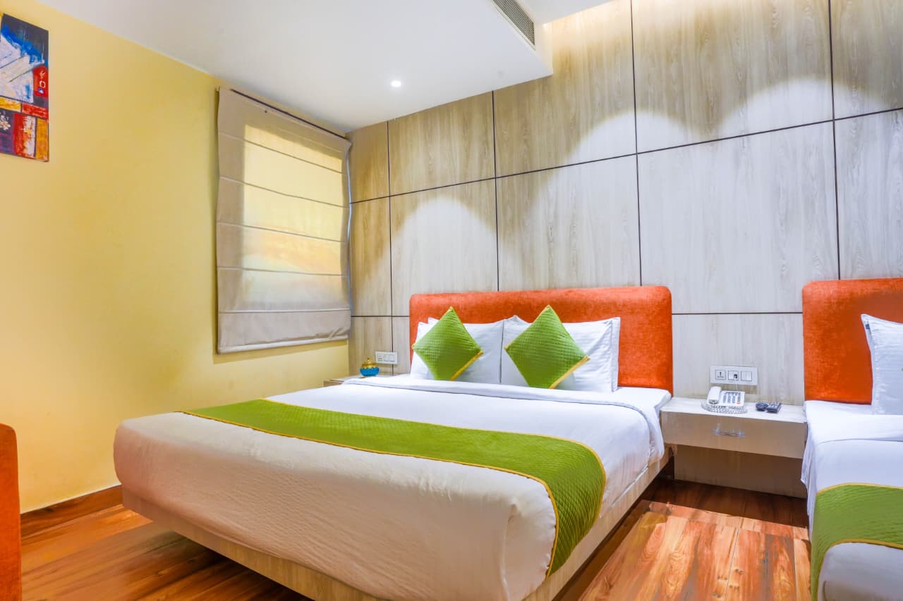 Golden Family Suite - Bedroom